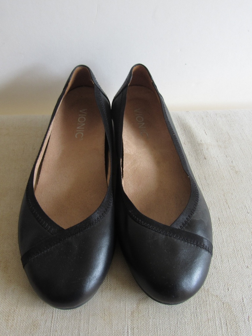 Vionic Woman's Ballet Flats  Carol-SZ 7.5 Gently Used